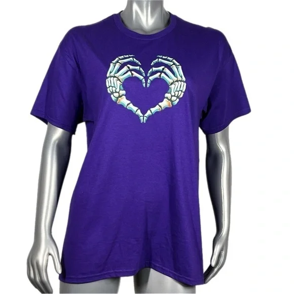 The Blind Medium | Purple Short Sleeve T Skeleton Heart Hands Graphic Print - Picture 2 of 11